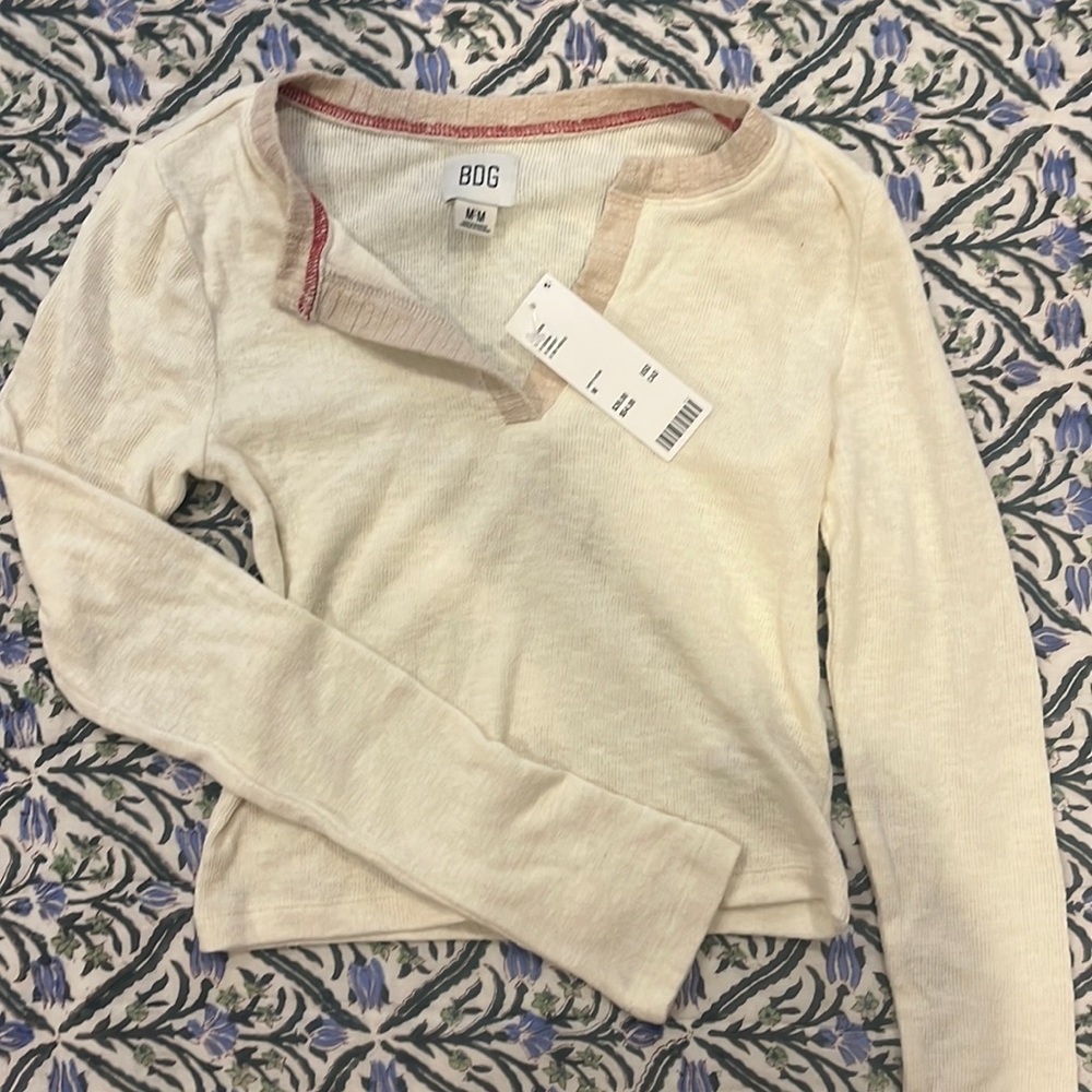 Long sleeve urban outfitters basic long sleeve crop top